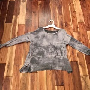 long sleeve t shirt